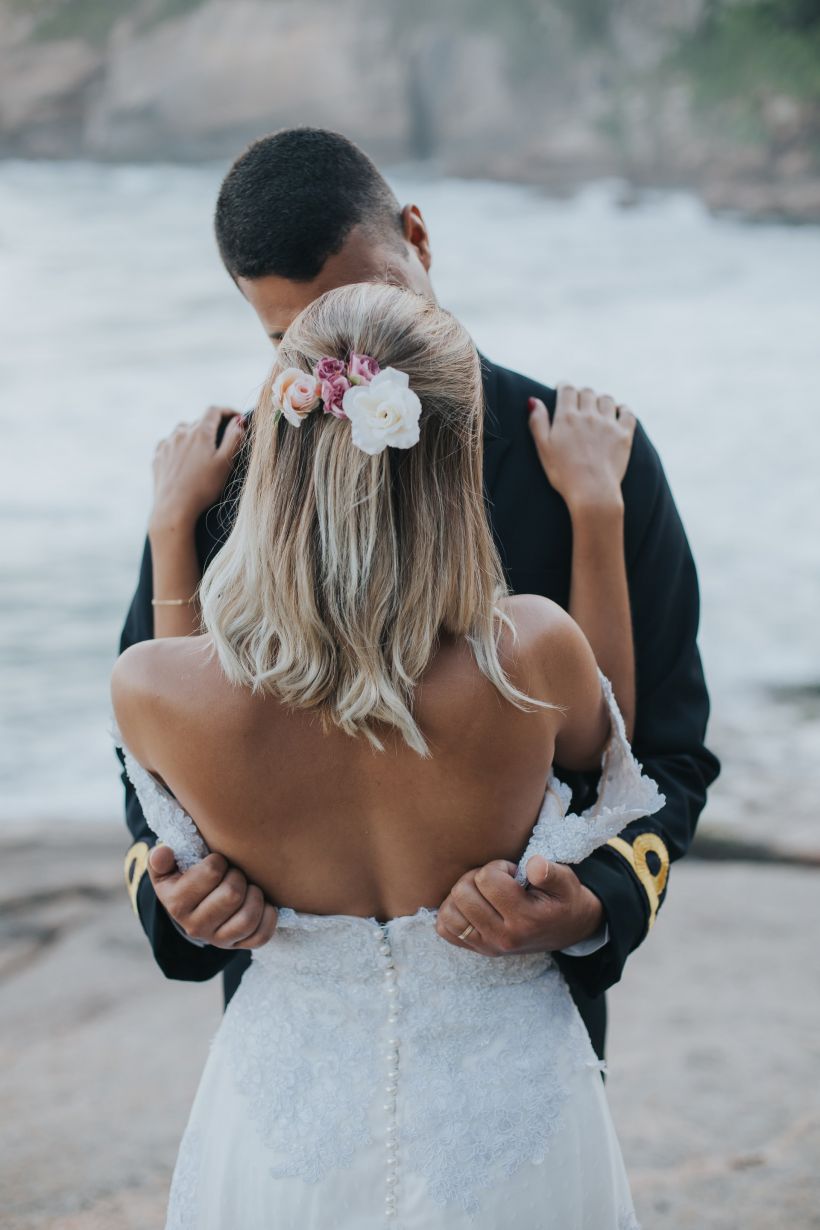 Casamentos na Praia: 10 super dicas para realizar um casamento de revista!